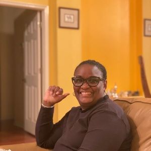 Meet your Posher, Phyllis